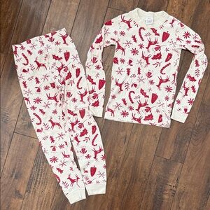 Hanna Andersson Scandi Cane Pajamas with Red Holiday Winter Print